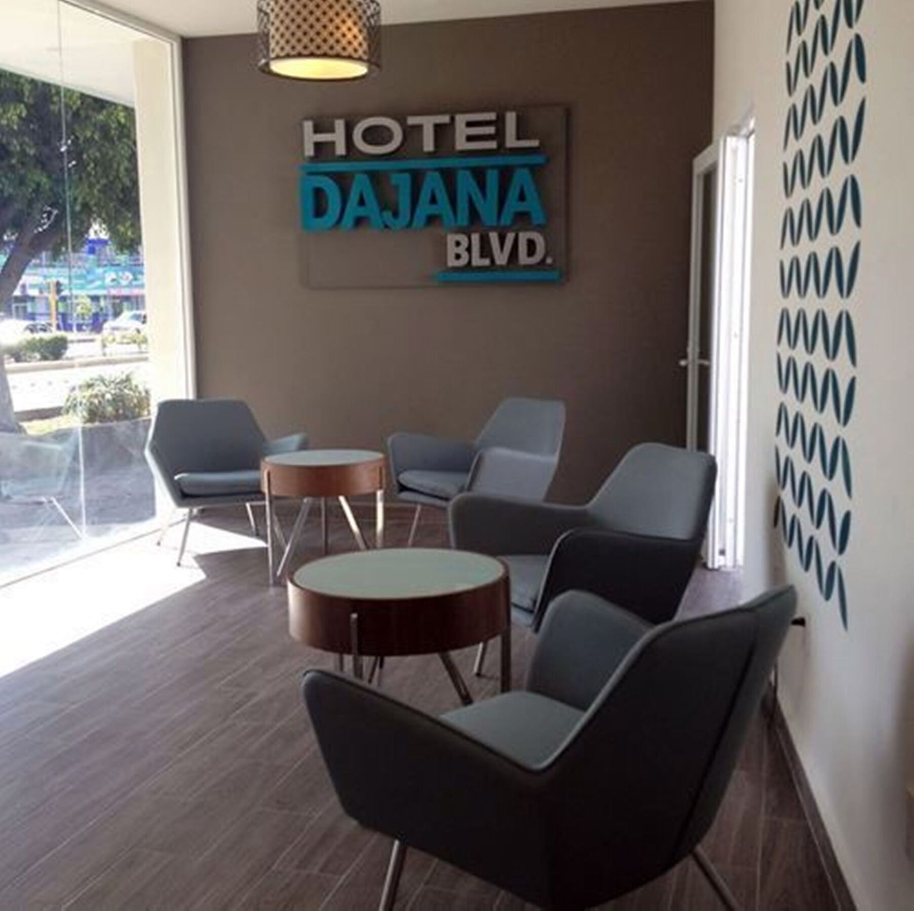 Hotel Dajana Boulevard León de los Aldamas Extérieur photo